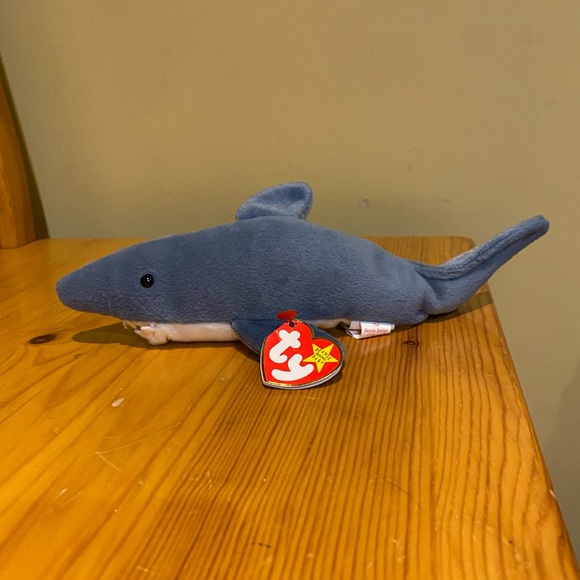 Ty Beanie Baby - Crunch the Shark, 1996 - Style 4130 - Picture 1 of 4